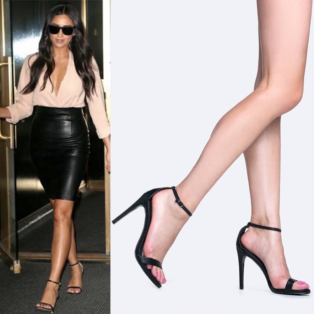 Steve Madden Minimalist Stiletto Sandals Heels - Picture 3 of 8